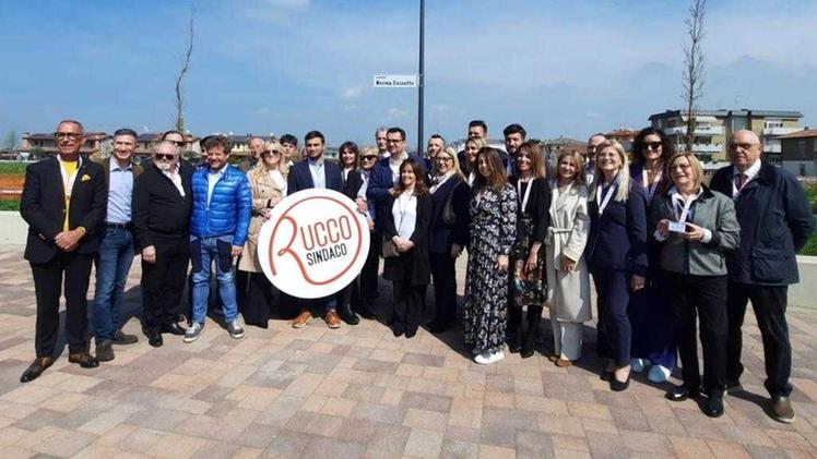 I 32 candidati al Consiglio comunale della lista civica che sostiene Rucco (FOTO ARMENI)
