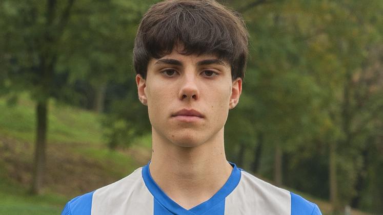 Mattia Faccin è il giovane centrocampista dell'Azzurra Maglio