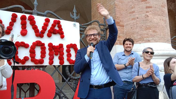 La gioia del neo sindaco di Vicenza, Giacomo Possamai (COLORFOTO)