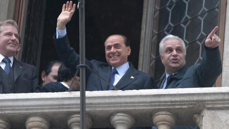 Berlusconi in Piazza dei  Signori con Enrico Hullweck e Claudio Cicero