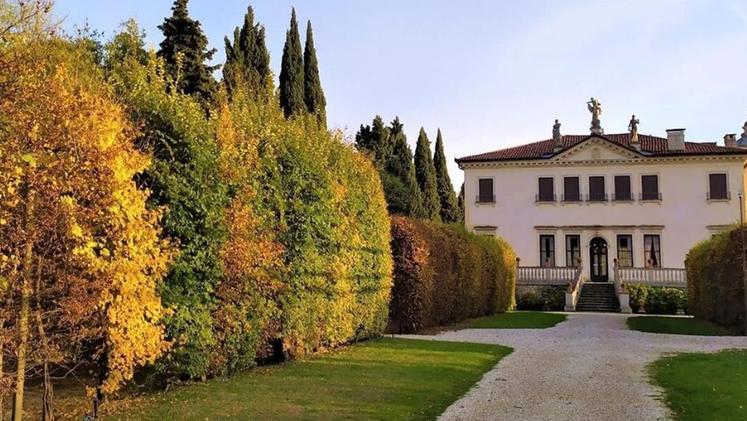 Il foliage a Villa Valmarana ai Nani di Vicenza (Foto Archivio)
