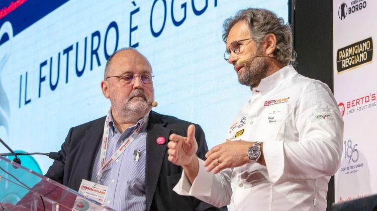 Lo chef vicentino Carlo Cracco assieme al giornalista gastronomo Paolo Marchi