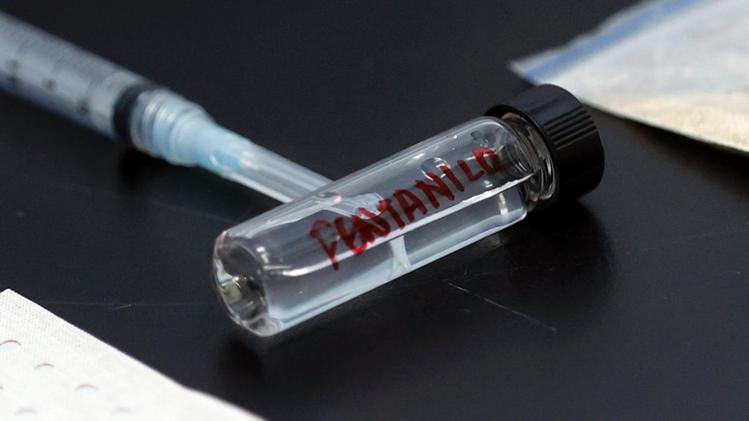 Il Fentanyl è un oppioide sintetico che se usato fuori dai canali sanitari può essere letale