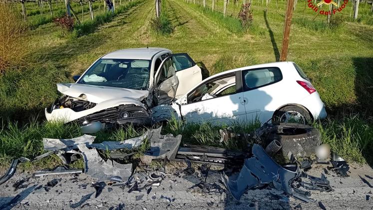 Due delle tre auto coinvolte nell'incidente a Mestrino