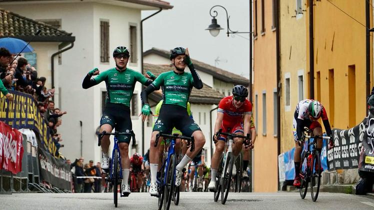 Lorenzo Campagnolo davanti a Riccardo Benozzato a Variano di Basiliano (Udine)