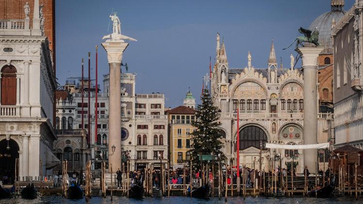 VeniceA ticket will be needed to visit the city: the measure aims to deter overtourism