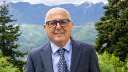 Il candidato Giuseppe Antoniazzi, 66 anni, è appassionato di montagna PIEROPAN