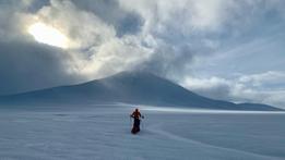 Stefano Farronato ha presentato la spedizione Ferdasky, ovvero l’attraversamento del Vatnajokull, il ghiacciaio più grande d’Europa, in Islanda