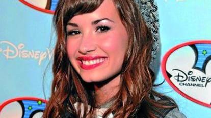 
 Demi Lovato  è stata Mitchie Torres nel film Disney,  «Camp Rock»