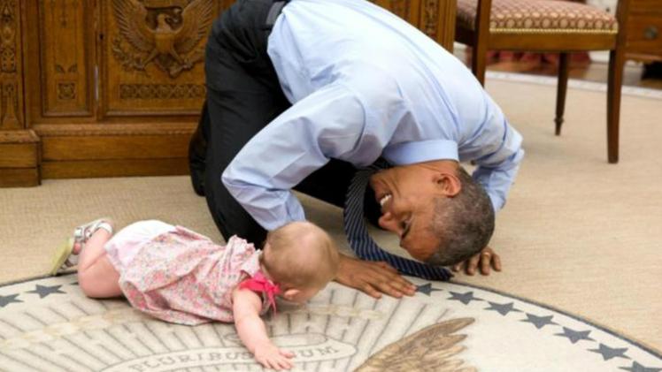 Obama baby sitter fa impazzire il web