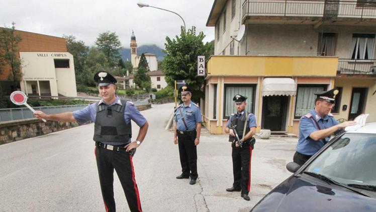 Blocco dei carabinieri a Valli