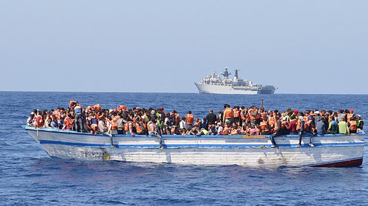 Prosegue l'emergenza profughi