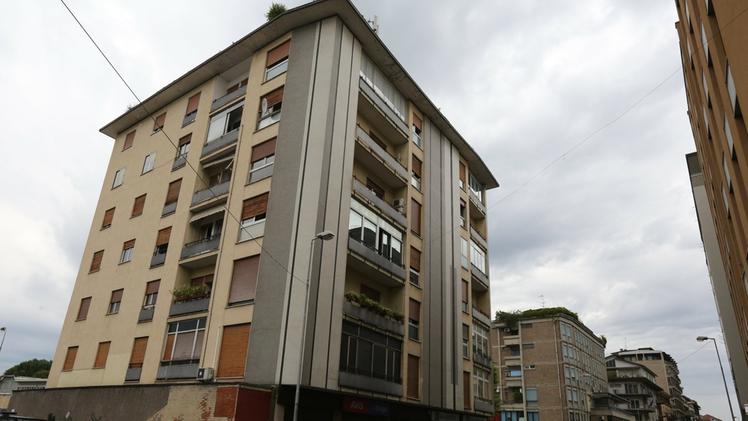 Un appartamento del condominio al civico 86 di viale Milano ospita da lunedì un gruppo di 13 profughi del Mali. COLORFOTO ARTIGIANA