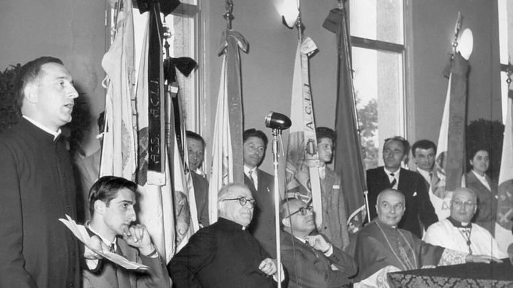 Inaugurazione della Casa Acli nel 1956 con Rumor e mons. Zinato