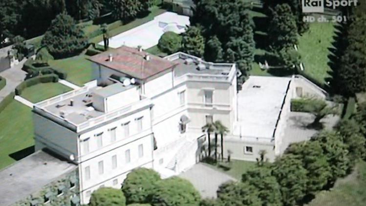 Villa Piovene, sopra alle scalette di Monte Berico, scambiata dalla Rai per la Rotonda. COLORFOTO