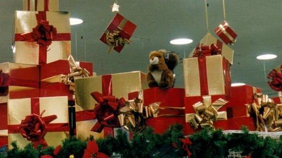 Si avvicina il Natale, tempo di regali e di pacchi dono