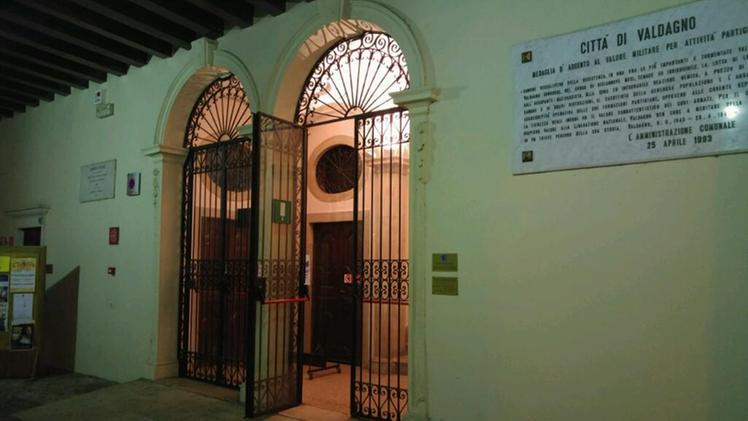 L'ingresso a sala Soster di palazzo Festari. ZILLIKEN
