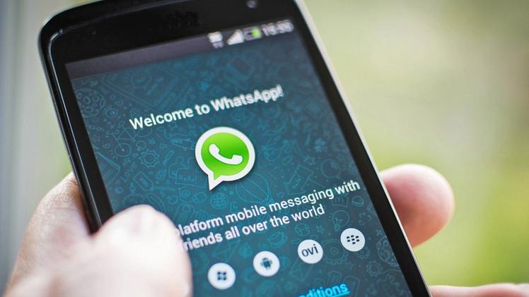 Su WhatsApp nascono gruppi di controllo di vicinato 