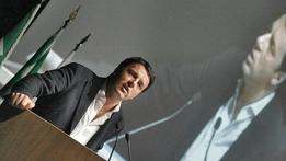 Matteo Renzi ieri sul palco della sala Palladio in Fiera a Vicenza. Ha presentato i candidati veneti. COLORFOTO/FULVIO IMPIUMI