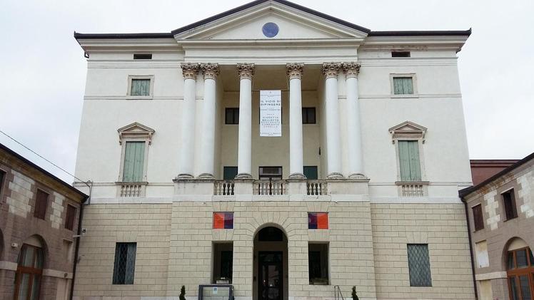 Palazzo Fogazzaro, sede della mostra.