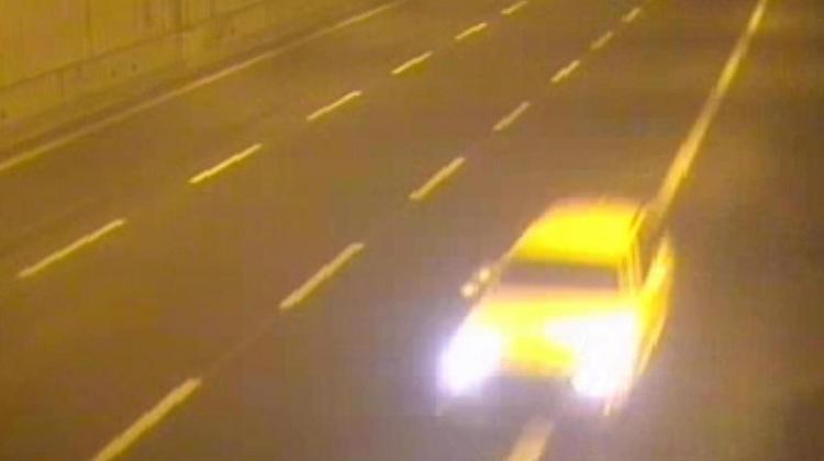L’Audi gialla rubata in Lombardia immortalata lungo il passante di Mestre il 26 gennaio scorso