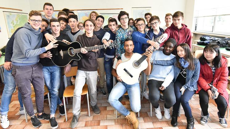 Studenti al laboratorio di chitarra A. MASSIGNAN