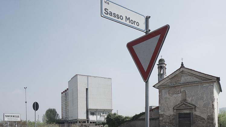 Nuova rotatoria tra la Sr 11 e via Sasso Moro. FOTO MASSIGNAN