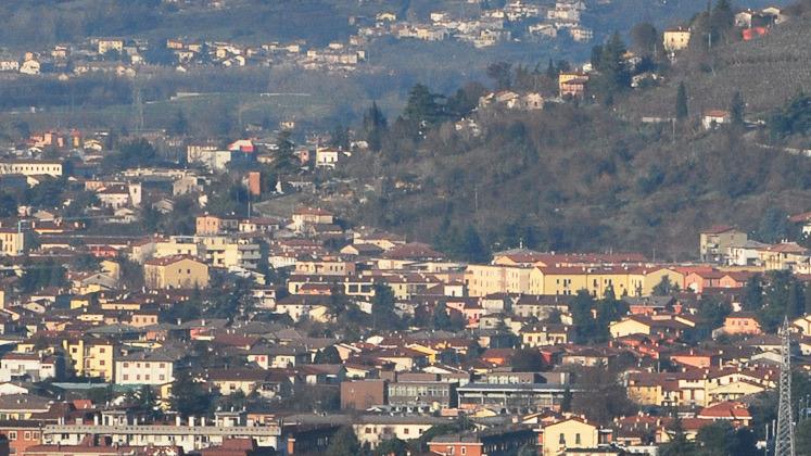 Una veduta panoramica del territorio di Montecchio. A. MASSIGNAN