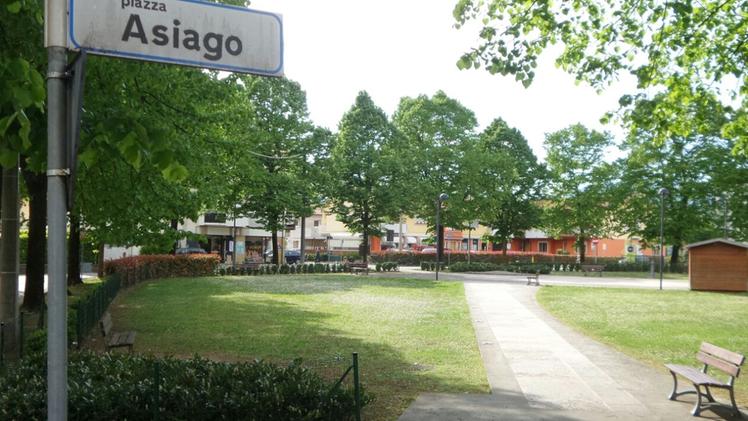 Il parco di piazza Asiago dove si trovava la 15enne. STUDIOSTELLA-CISCATO