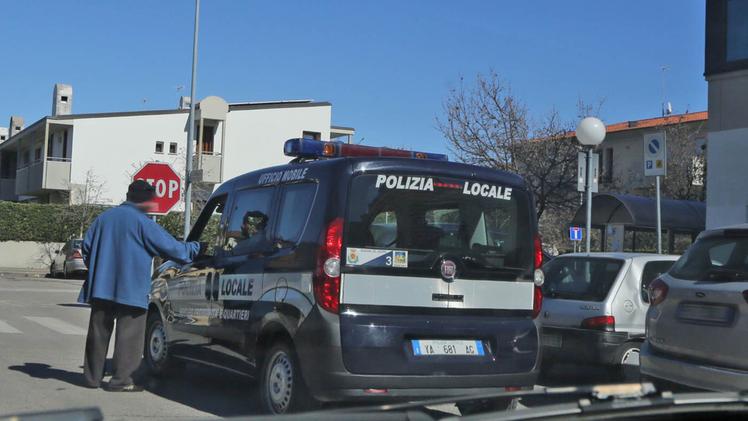 Controlli della Polizia locale in Quartiere Firenze: ora scatta l’ordinanza antialcol