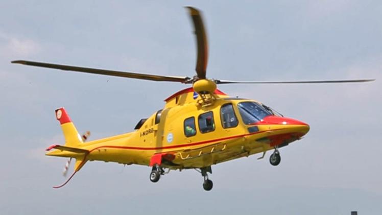 L’elicottero del Suem 118 di Treviso che ha trasportato il piccolo ferito all’ospedale di PadovaL’ospedale San Bassiano dove sono state prestate le prime cure