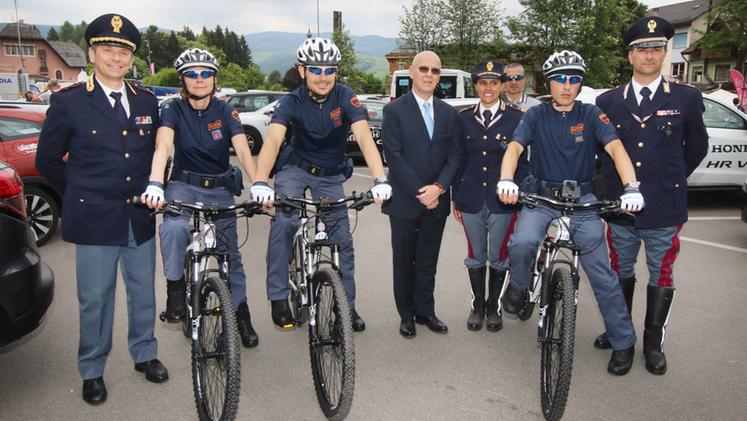Il questore Petronzi ha annunciato la novità al Giro d’Italia. STUDIOSTELLA