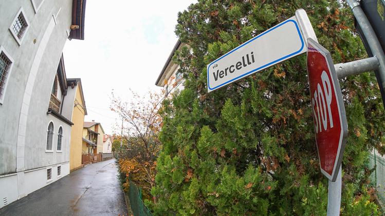 Tra le zone prese di mira dai ladri anche via Vercelli, colpi messi a segno in pieno giorno. MASSIGNAN