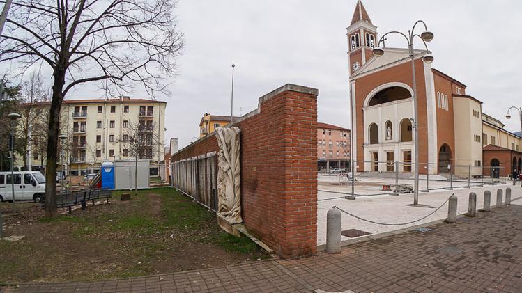 La piazza di San Paolo ad Alte di Montecchio dove si era inserito Daniel Obeng. MASSIGNAN
