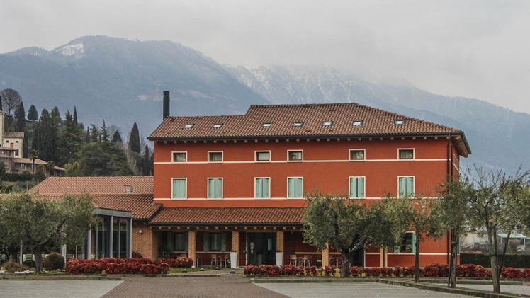 La Malga Rossa, noto ristorante sulle colline di MussolenteI finanzieri hanno elevato una maxi sanzione al ristorante