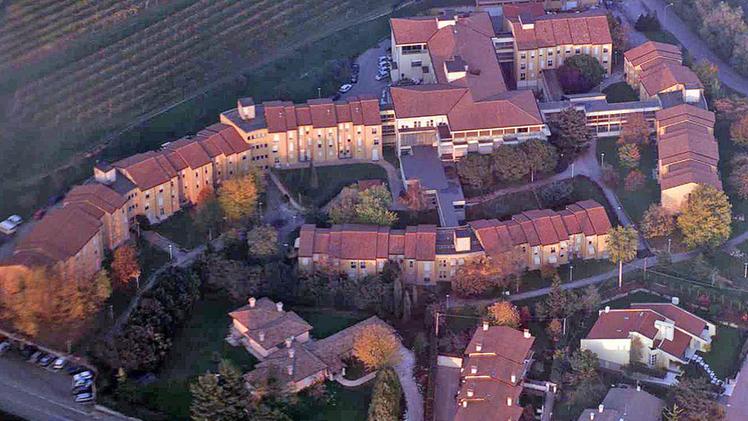 Villa Serena. La struttura per anziani in destra Brenta, ospita 284 persone. CECCON