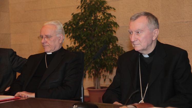 Il segretario di Stato Vaticano Pietro Parolin con il vescovo Pizziol. COLORFOTO