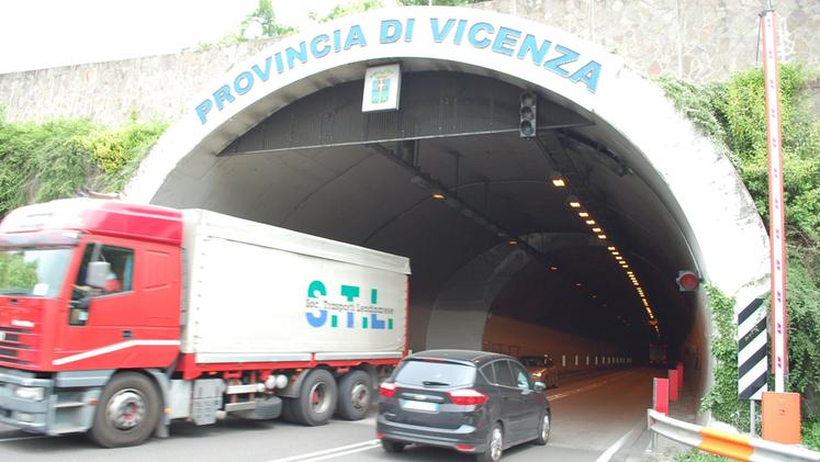 Il tunnel dello Zovo che collega Schio e Valdagno. ARCHIVIO