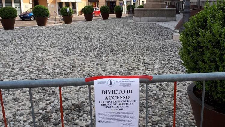 Piazza Rossi parzialmente chiusa 