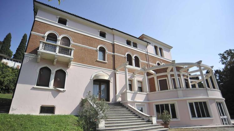Villa Brusarosco, ad oggi  usata per attività di rappresentanza, ospiterà alcune classi del Galilei. TROGU