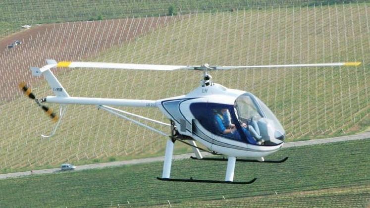 Un elicottero modello LH212, come quello finito all'asta