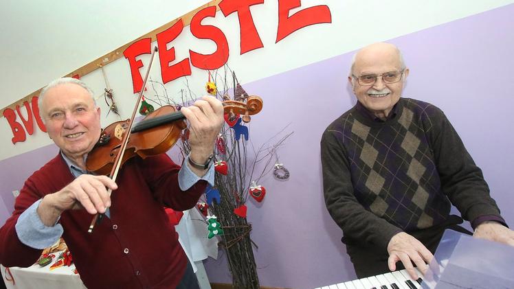 Aldo Giarolo e Gaetano Solo con i loro strumenti. FOTO CISCATO