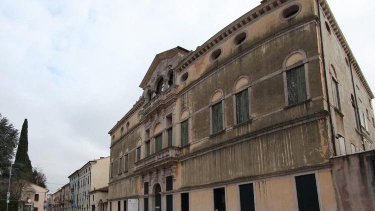 Palazzo Bonaguro, uno degli edifici pubblici da rivitalizzareIl sindaco Riccardo Poletto: il suo mandato scade in primavera e non si ricandiderà FOTO  CECCON