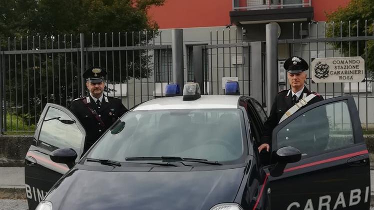 Le indagini sono state svolte dai carabinieri della stazione di RosàL’ex marito avrebbe violato il divieto di avvicinarsi alla donna FOTO  DI  REPERTORIO