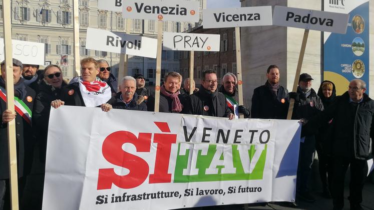 La manifestazione pro Tav di oggi in piazza a Torino