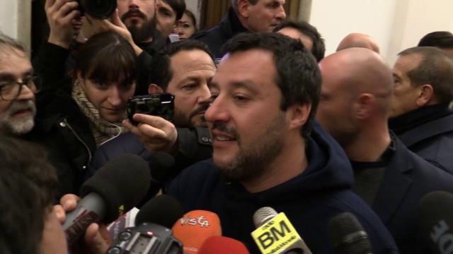 Così il ministro dell'Interno Matteo Salvini, a margine di un convegno alla Luiss di Roma, commenta i risultati delle elezioni regionali in Sardegna che hanno visto vincere il centrodestra. "Sono andato a letto con i dottissimi exit poll che parlavano di un testa a testa, io commento la vita reale. E in Sardegna c'è stata la nostra sesta vittoria contro la sinistra", ha detto Salvini. di Francesco Giovannetti