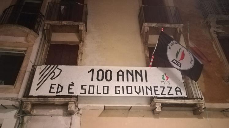 Lo stiscione del Movimento Italia Sociale