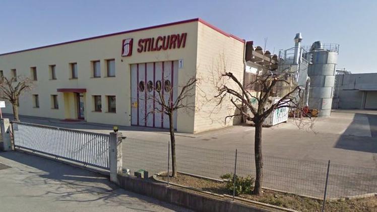 La sede della Stilcurvi a Meduna di Livenza dove ieri mattina è avvenuto il grave infortunio sul lavoro