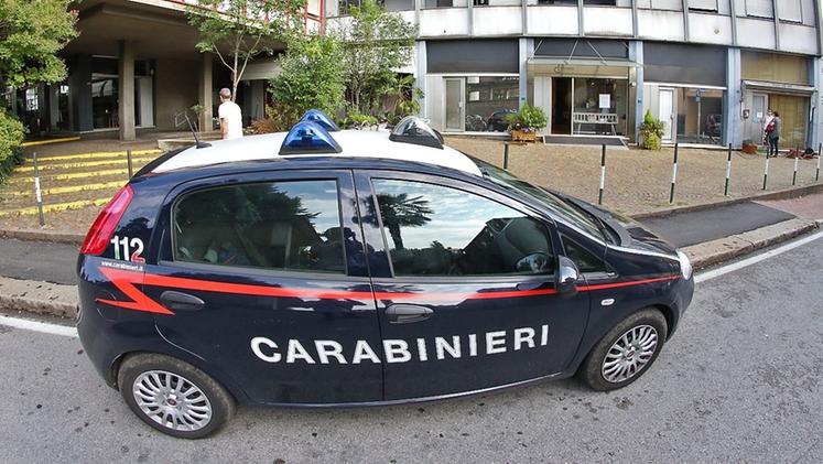 Una pattuglia dei carabinieri (Foto Archivio)