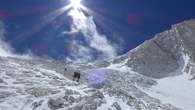 Il Broad Peak è alto 8.047 metri e si trova nella catena del Karakorum tra Cina e Pakistan